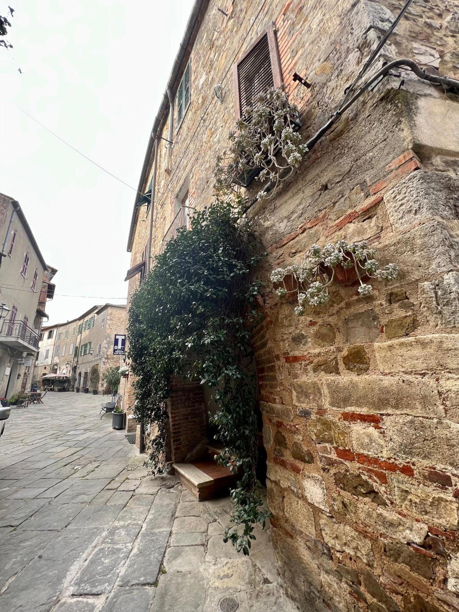 Casa Pruno Rosso *